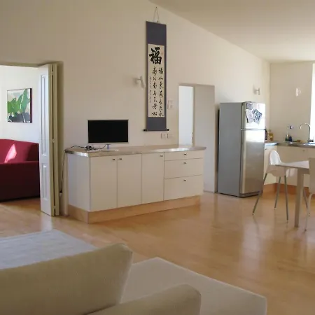 Cozy Floor Flat In The Old Town *