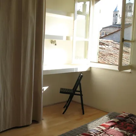 Cozy Floor Flat In The Old Town Apartamento *