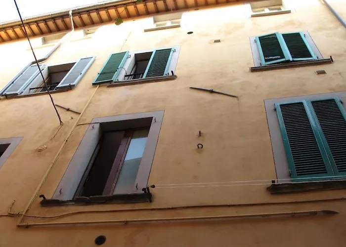 Apartamento Cozy Floor Flat In The Old Town Città di Castello