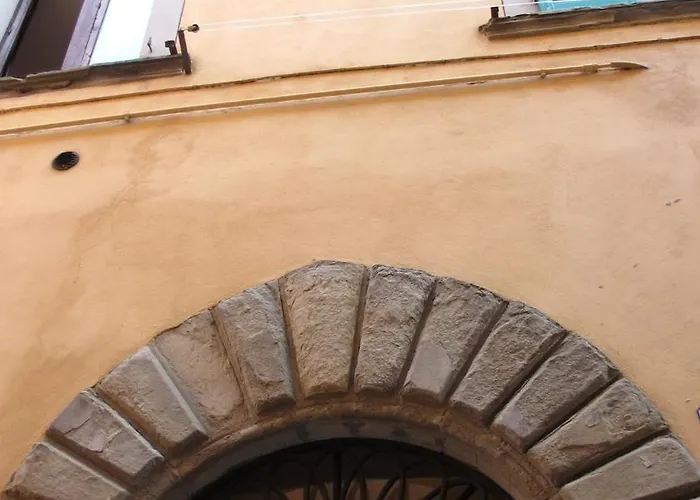 Cozy Floor Flat In The Old Town